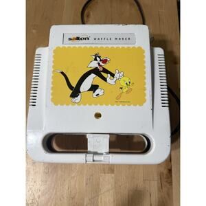 Looney Tunes Waffle Maker Sylvestre & Tweety 1998 Preowned